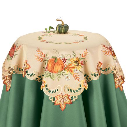 Embroidered Pumpkin Table Topper-380545