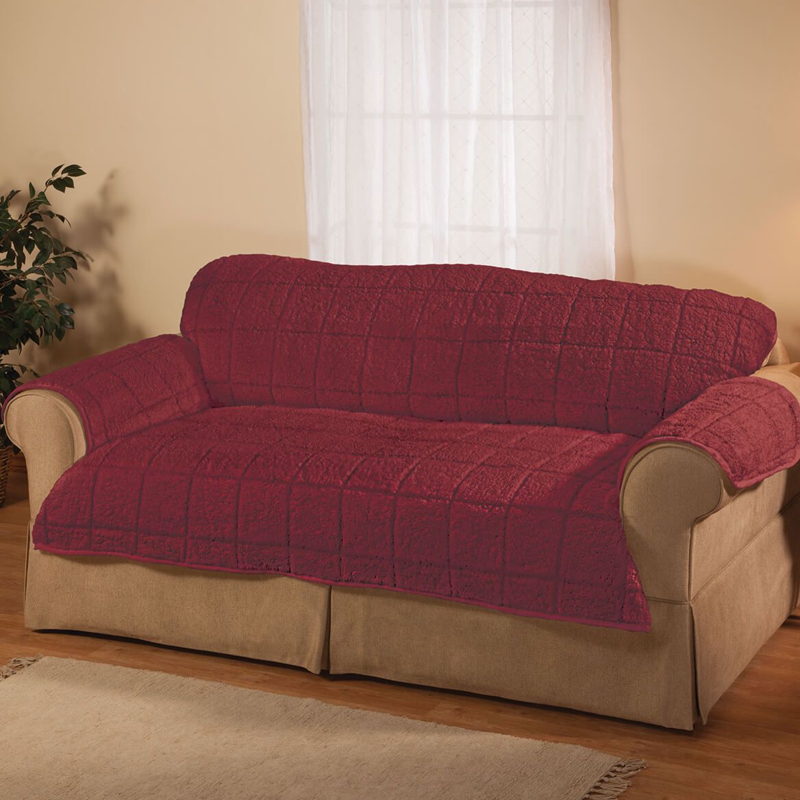 Bradley Sherpa Sofa Protector by OakRidge™ + '-' + 362643