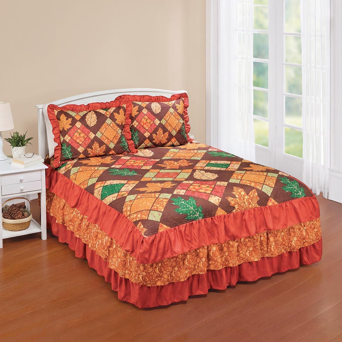 Fall Patchwork Triple Ruffle Bedspread Set