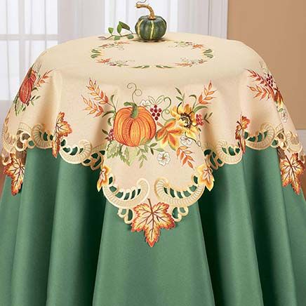Embroidered Pumpkin Table Topper-380545
