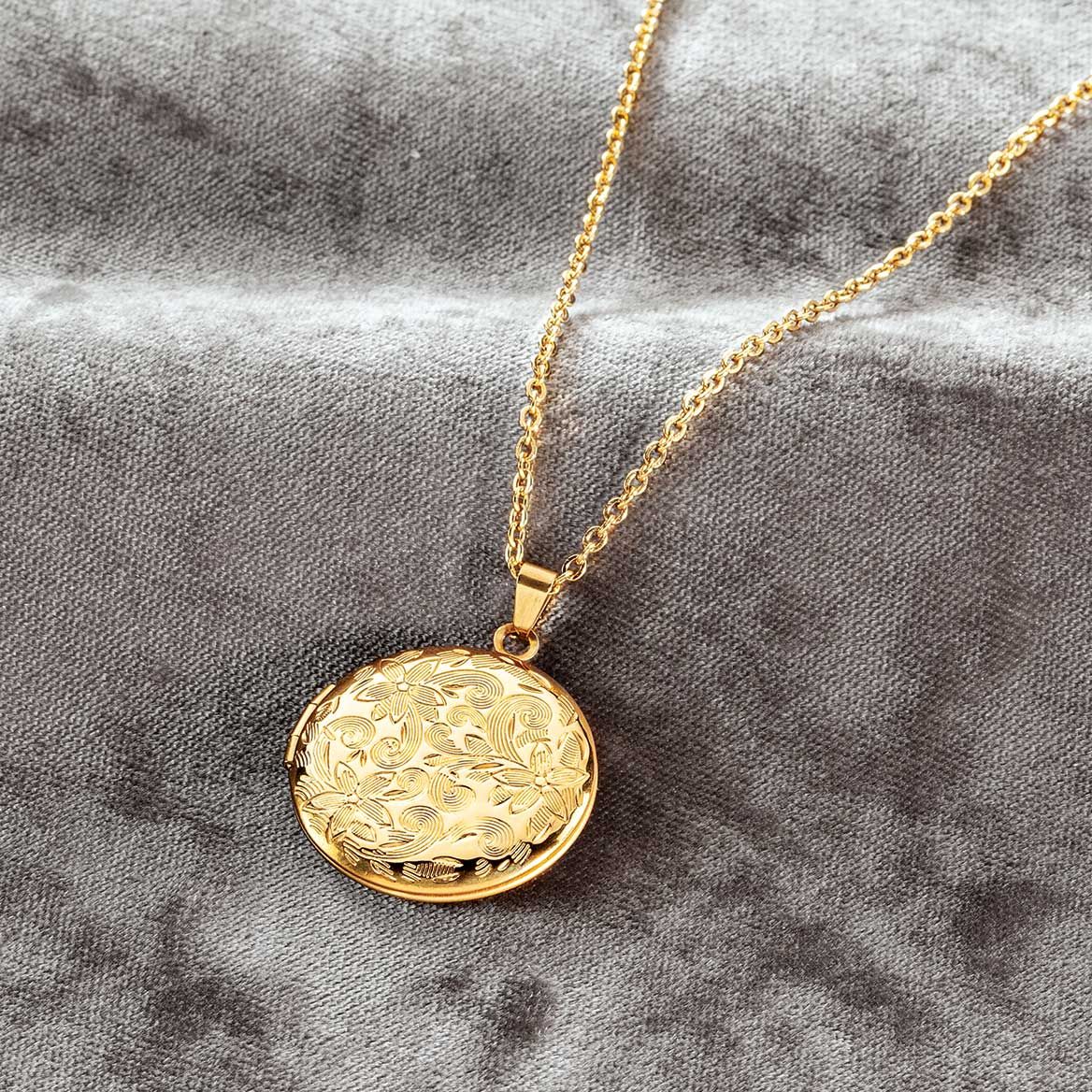 Personalized Filigree Locket in Gold + '-' + 377945