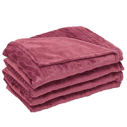 Cozy Plush Sweater Fleece Blanket by OakRidge™-377991