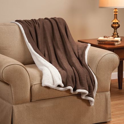 Ultra Plush Microfiber Sherpa Throw by OakRidge™-350029