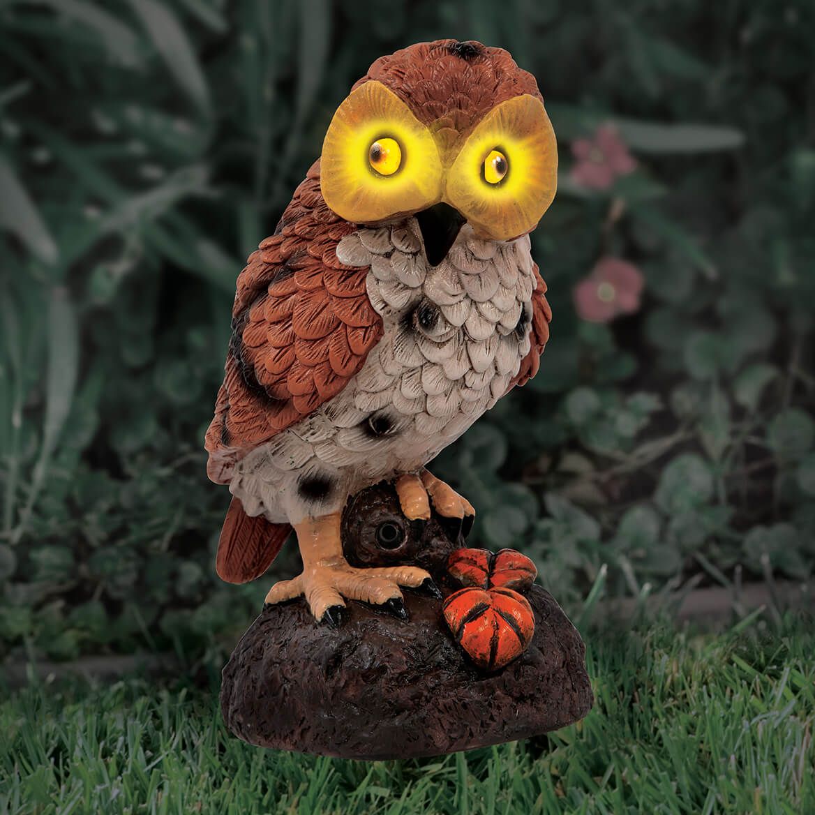 Hooting Garden Owl + '-' + 369702