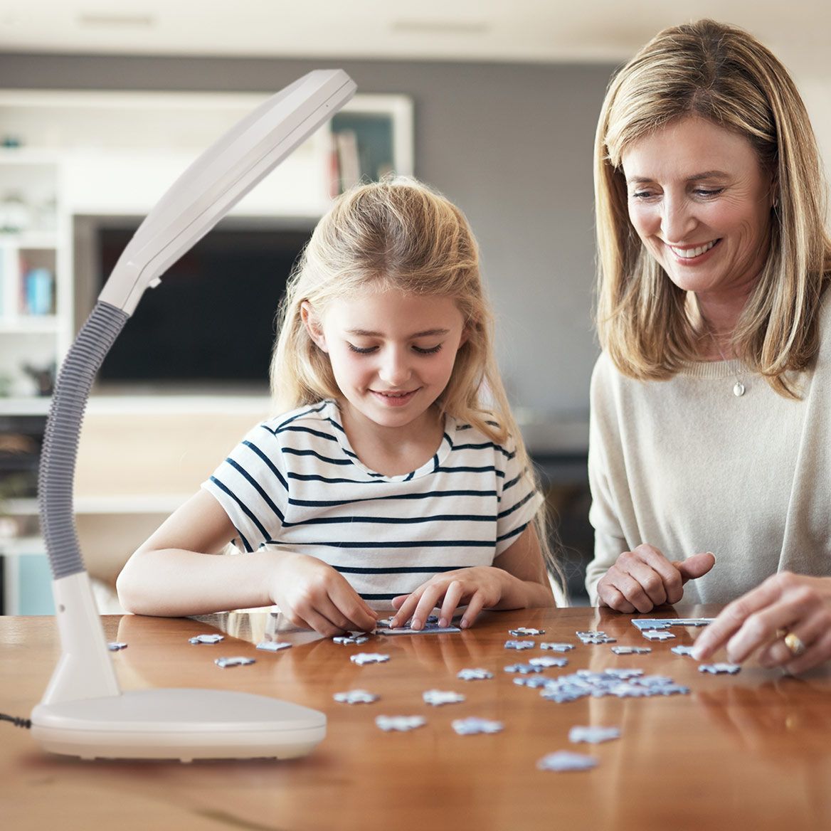 Daylight Table Lamp-358640