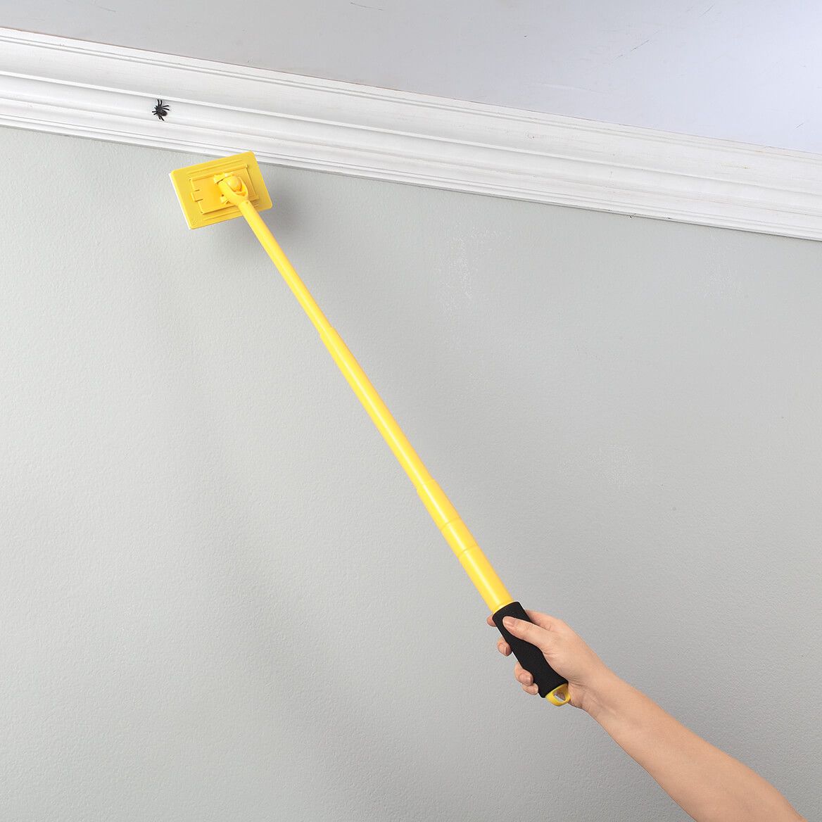 Bug It 28" Extended Reach Pest Trap Insect Remover Wand-373602