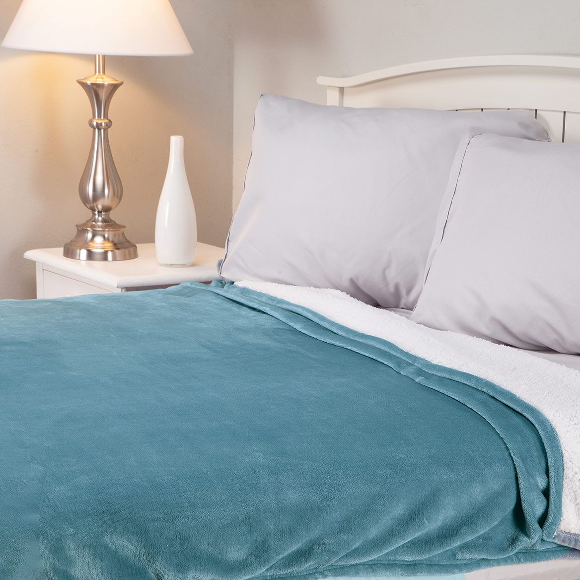 Sherpa Plush Reversible Blanket by OakRidge™ + '-' + 378925