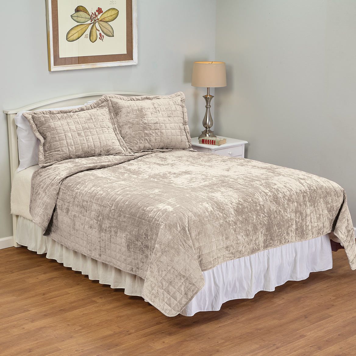 3-Pc. Everyday Lightweight Velvet Plush Quilt Set