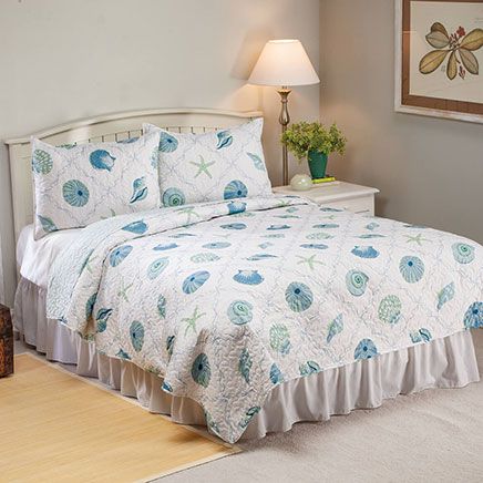 Reversible Blue Seashells Lightweight Quilt Set by OakRidge™-372935