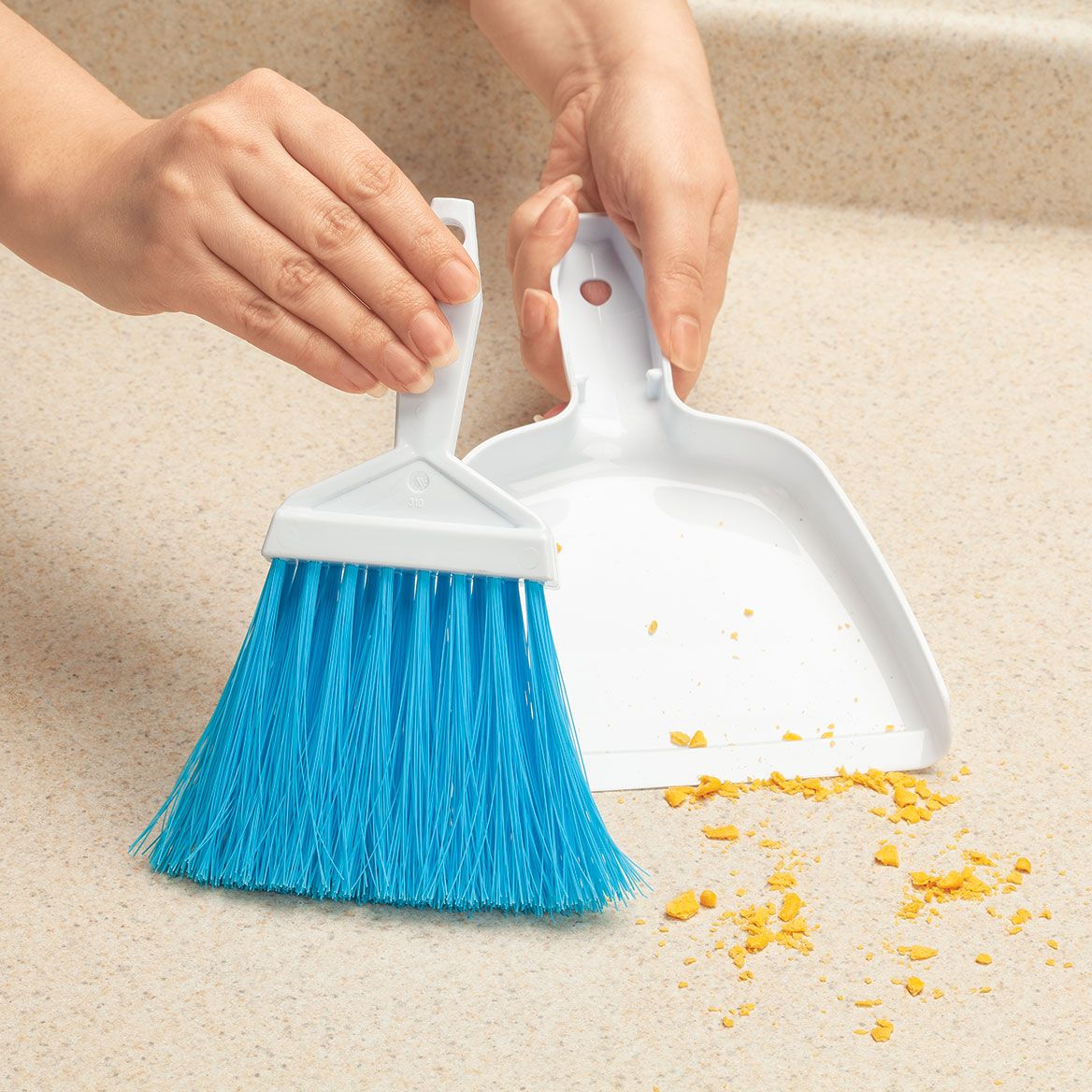 Mr. Clean™ Mini Dustpan & Brush Set + '-' + 377752