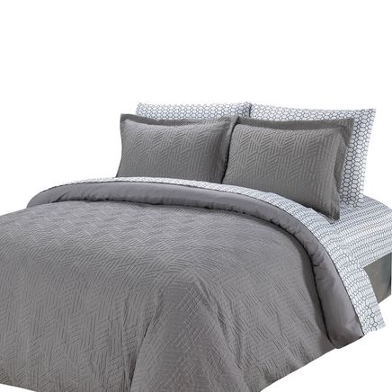 3-Pc. Sculptured Crosshatch Quilt Set-376709