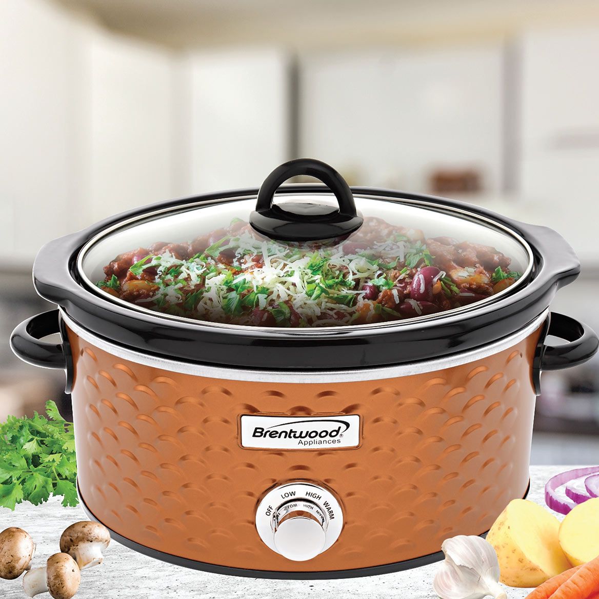 Brentwood 4.5-Qt. Scallop Pattern Slow Cooker
